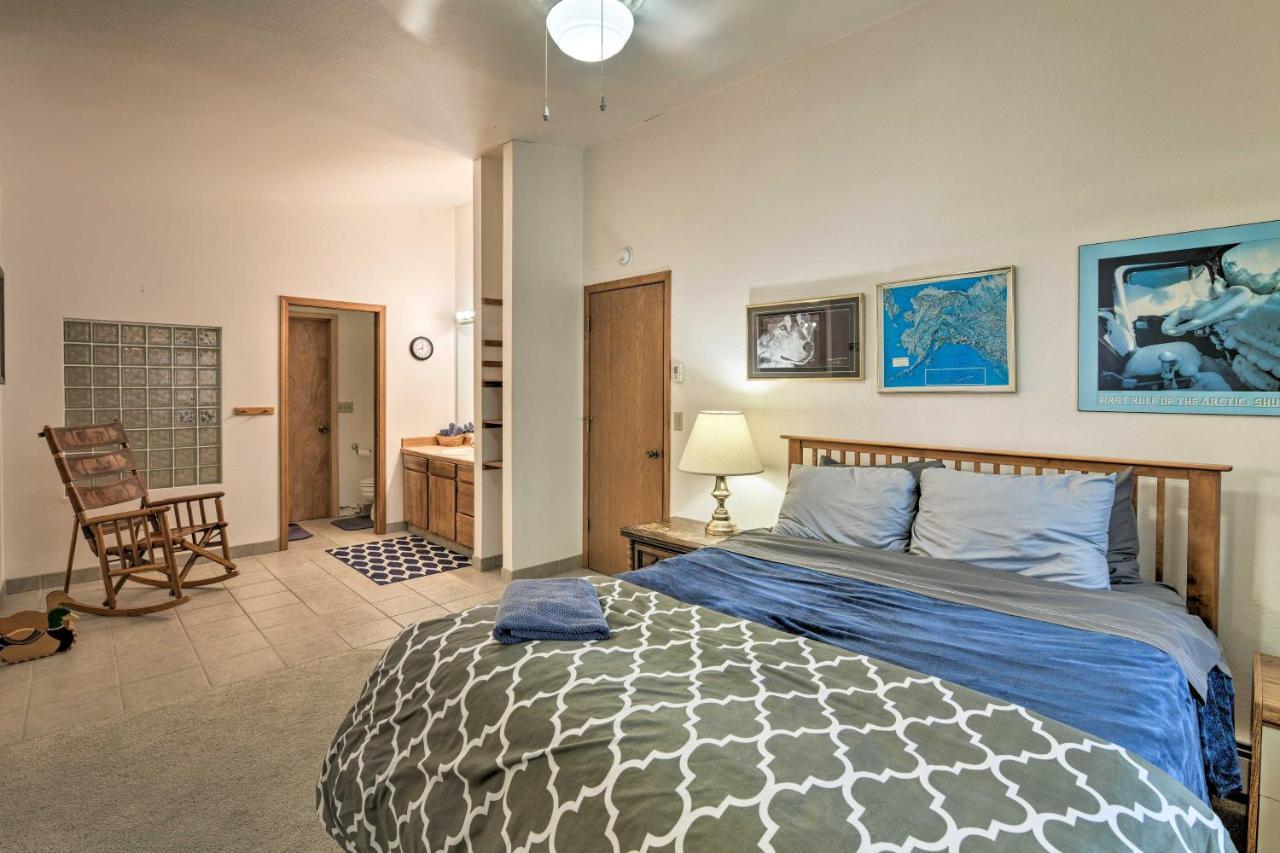 Spacious Family Home With Deck And Million-Dollar View Anchorage Esterno foto