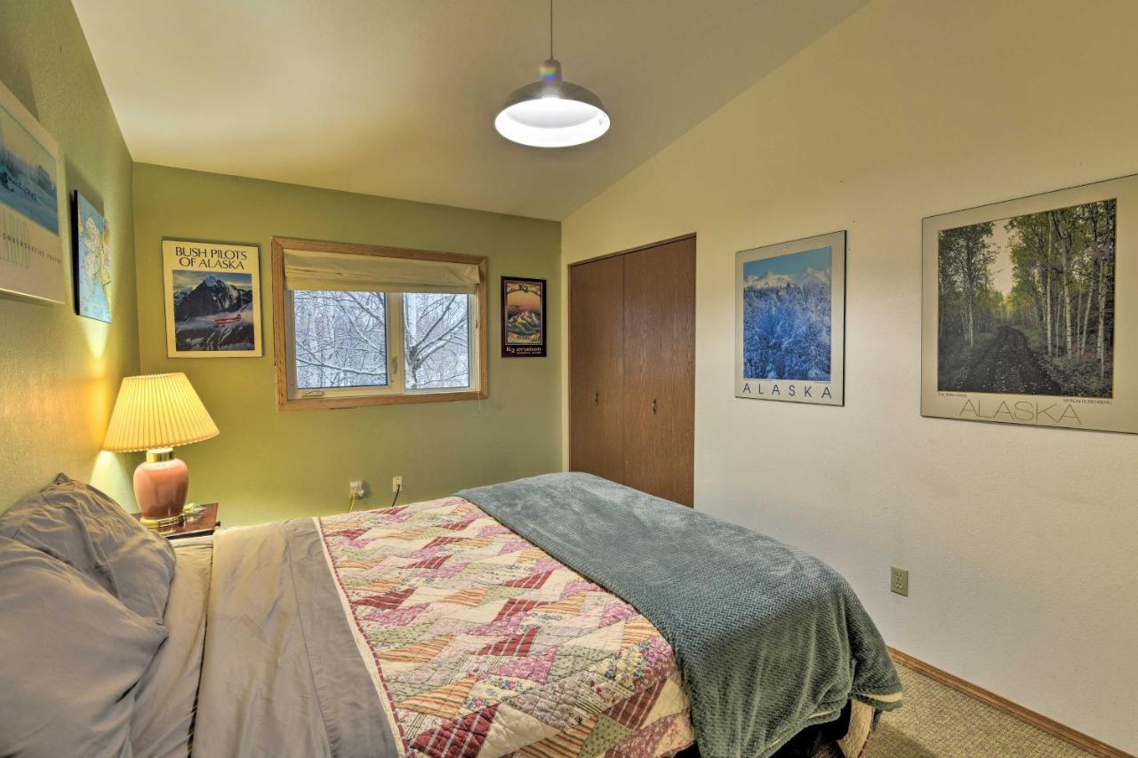 Spacious Family Home With Deck And Million-Dollar View Anchorage Esterno foto