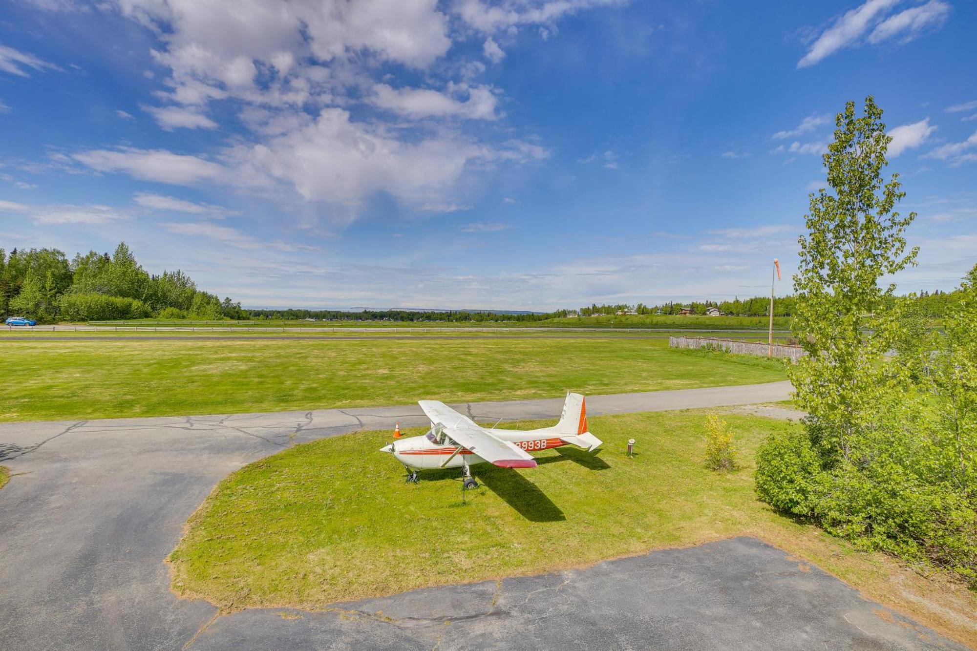 Spacious Family Home With Deck And Million-Dollar View Anchorage Esterno foto